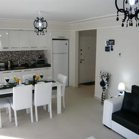 아파트 Wonderful 2 Bed First Floor Home In An Outstanding Community, Ticks Every Box