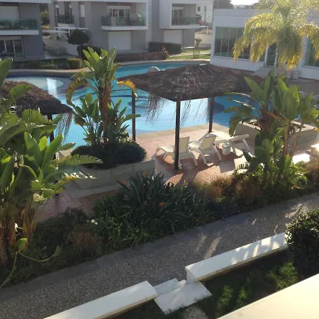 Wonderful 2 Bed First Floor Home In An Outstanding Community, Ticks Every Box * 시데