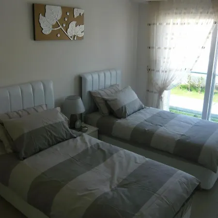 Apartment Wonderful 2 Bed First Floor Home In An Outstanding Community, Ticks Every Box Side